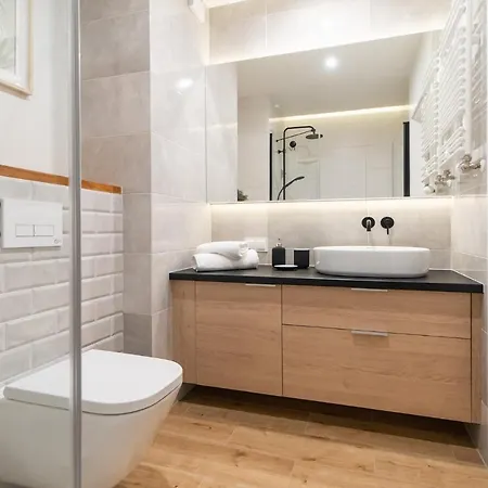 Apartment Bellmi - Parking Gratis, Plaza 5min, Komfort I Relaks